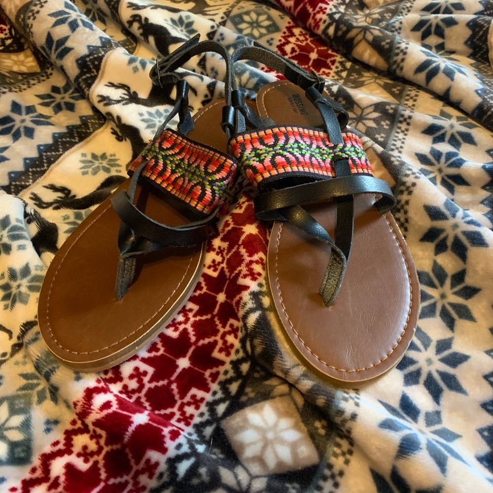 Women’s sandals